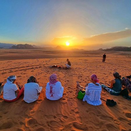 Tamim Luxury Wadi Rum Camp Bagian luar foto