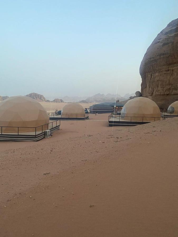 Tamim Luxury Wadi Rum Camp Bagian luar foto