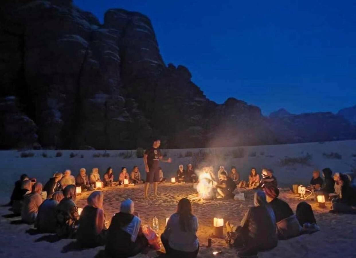 Tamim Luxury Wadi Rum Camp Bagian luar foto