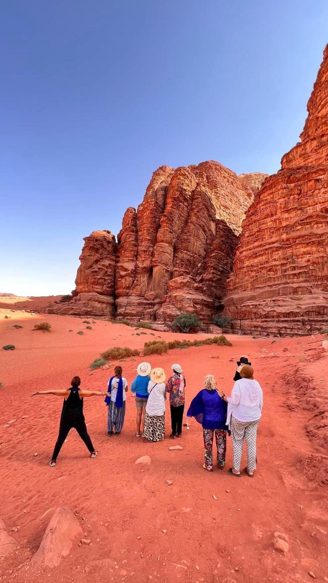 Tamim Luxury Wadi Rum Camp Bagian luar foto