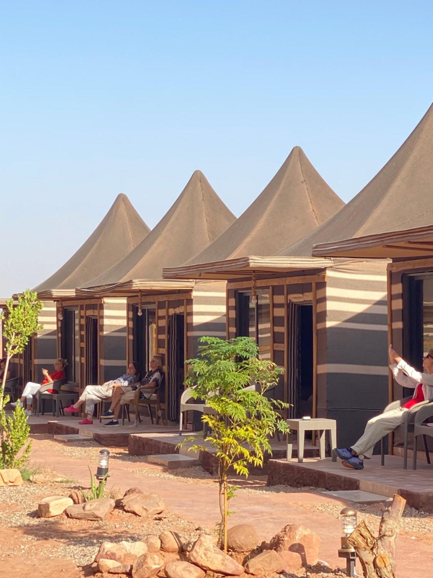 Tamim Luxury Wadi Rum Camp Bagian luar foto