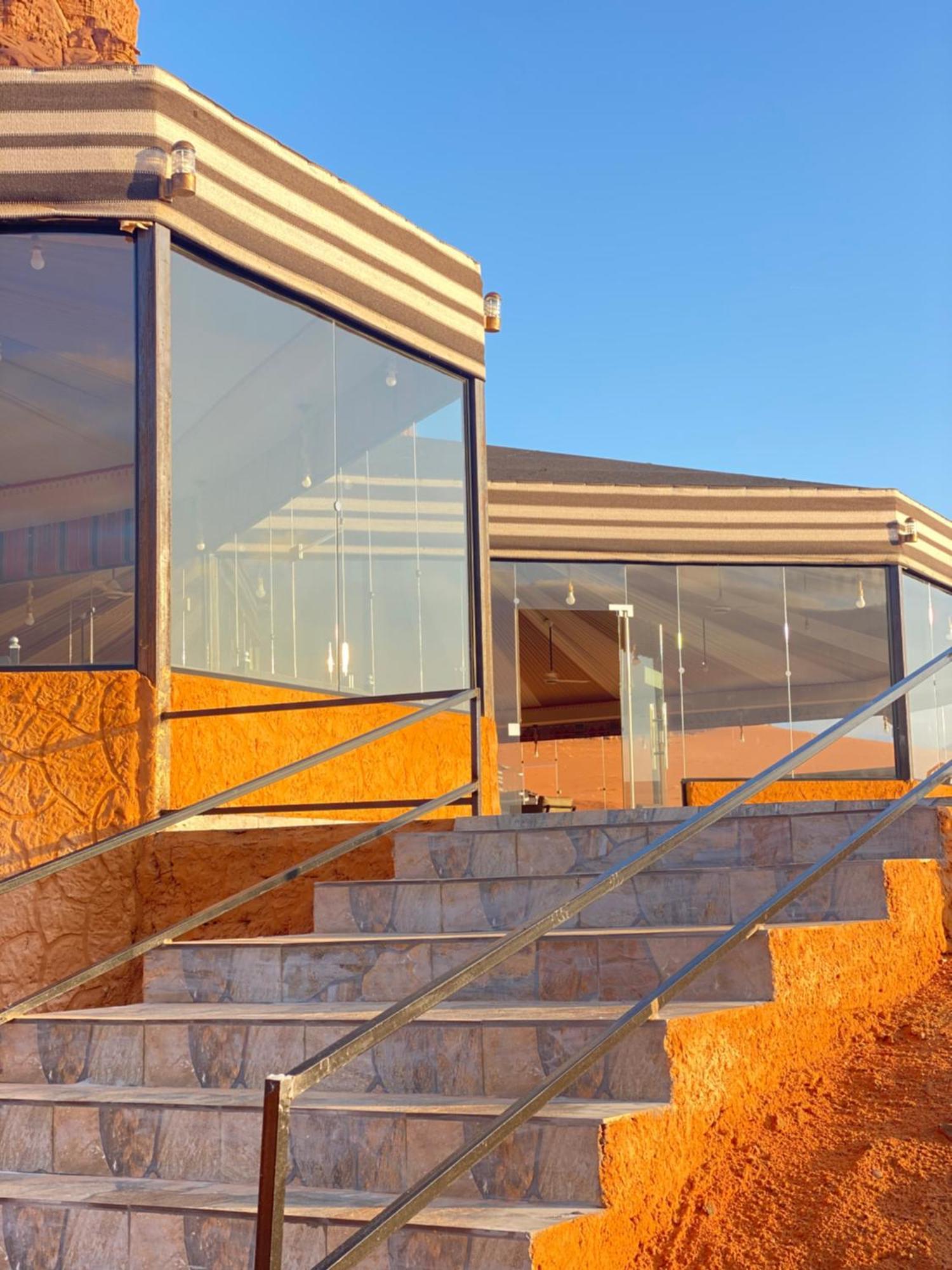 Tamim Luxury Wadi Rum Camp Bagian luar foto